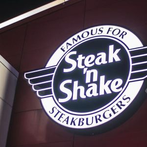 Steak 'n Shake Stays Loyal to Bitcoin, Cancels Ethereum Vote