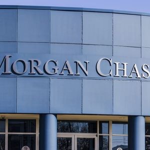 JPMorgan Steps Into Crypto Trading, But Custody Still Off Limits