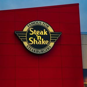 Steak ‘n Shake Builds Bitcoin Reserve from Burger Sales