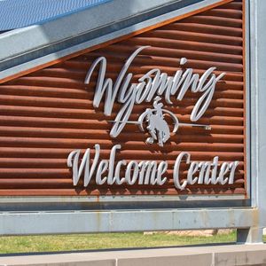 Wyoming Launches First US Dollar-Backed Stable Token to Revolutionize Payments