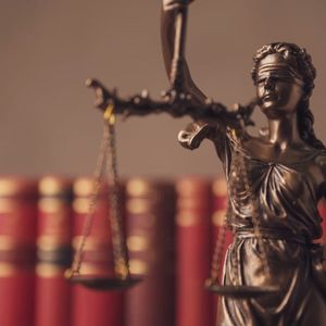 Anti-DeFi Group Pushes Fox News Ads Urging Crypto Bill Without DeFi