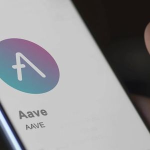 Aave Hands Lens Control to Mask Network, Refocuses on DeFi