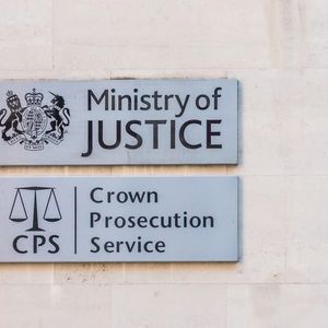 Man Tied to Zhimin Qian Bitcoin Scam Must Return $7.6 Million, Says UK Court