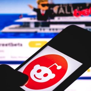 WallStreetBets Founder Battles Reddit Over $10,000 Crypto Conference