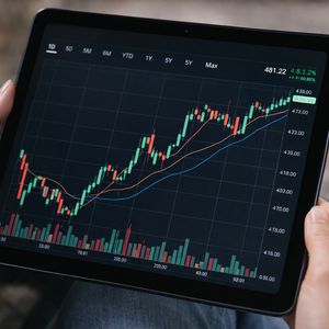 Kaspa (KAS) price outlook: rally to $0.06 or pullback ahead?