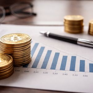 Bitcoin under stress: are markets pricing in bigger risks now?