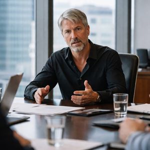 Strategy (MSTR) stock rises as Bitcoin buy eases fears of liquidation risk