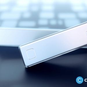 Crypto dashboard Ledger Live tracks user data, researcher says
