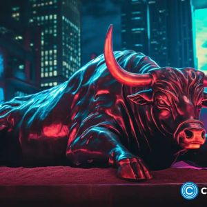 Wall Street expert points to bullish target for altcoin poised to outrun SOL, ETH