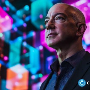 Why have crypto influencers lauded the Jeff Bezos announcement of the editorial policy changes in The Washington Post?