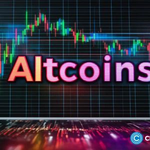 Top 4 altcoins smart money investors are buying the dip in