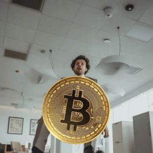 Bitcoin vs. Altcoins in 2025: Is This the Year Altcoins Take Over?
