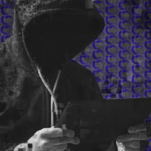 Bitcoin Holds $76.8K Near Tom Lee's Line as Echo Protocol Hit by $76M Exploit