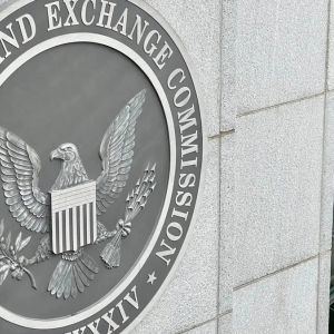 SEC Plans Biggest IPO Overhaul in 20 Years as Stablecoin Supply Tops $300 Billion