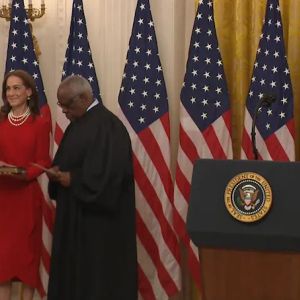 Warsh Sworn In as Fed Chair With 0% Rate Cut Odds, Polymarket Hit by $600K Exploit