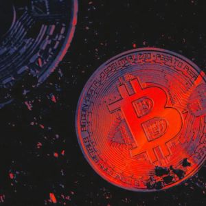 Bitcoin Drops Below $73K as IBIT Sheds $528M and $1B in Longs Liquidate