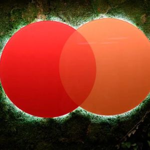 Mastercard Backs Stablecoin Settlement, Blockchain Association Pushes Clarity Act as Crypto Turns Contrarian