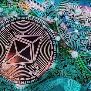 Ethereum Leads Smart Contract Platforms Despite Slower Price Growth