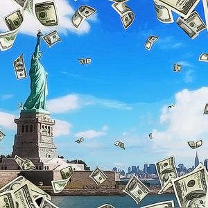 Bitcoin Shows Resilience as US Economic Data Rolls In
