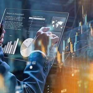 Bitcoin Price Surpasses $71,000 and Inspires Altcoin Surge