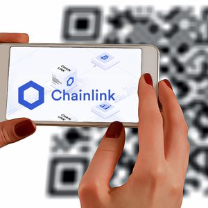 Market Developments Influence Bitcoin and Chainlink Prices