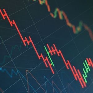 Market Trends Impact Bitcoin and Altcoins