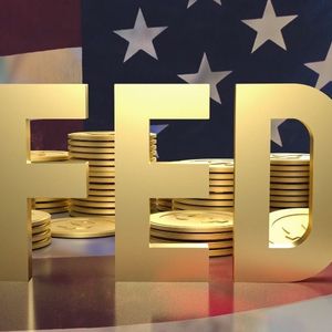 Gold Prices Surge While Bitcoin Trails: What Lies Ahead?