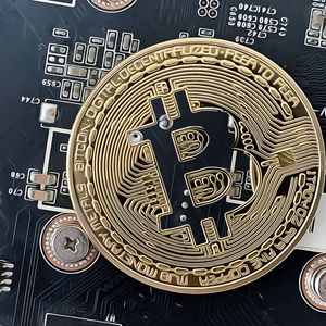 Bitcoin Surges Towards New Heights as Market Dynamics Shift