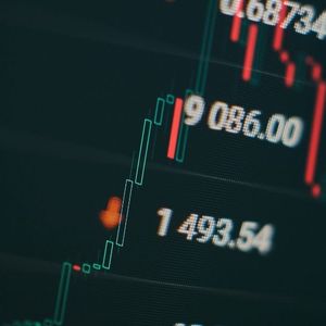 XRP, XLM, and SOL Rocket Thrills: Cryptocurrencies Surge with Trade Deal Developments
