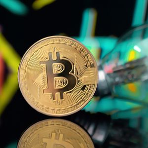 Bitcoin Smashes Records with Unprecedented Weekly Close