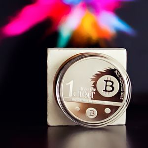 The Rise of Bitcoin: From Pizza to a Billion-Dollar Phenomenon