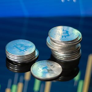 Bitcoin Fails to Hold Support: Analyst Warns of Potential Decline