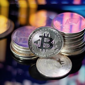 Peter Schiff Sparks Bitcoin Debate by Challenging Its Supply Limit