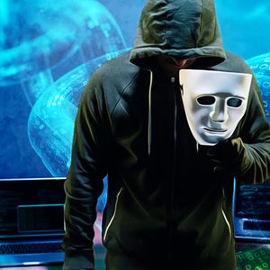 DNS Hijack Threatens Aerodrome Exchange Users