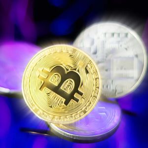 Bitcoin Dives Under Miner Costs, Sparks New Market Dynamics