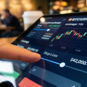 Crypto Markets Reel as Bitcoin Volumes Plunge and Uncertainty Rises