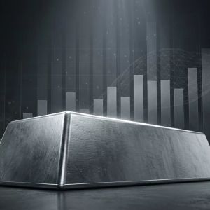 Silver price drops 0.21 percent, struggles below $80