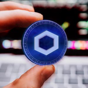 Chainlink breaks $9, whale activity and ETF inflows hit 5-month high