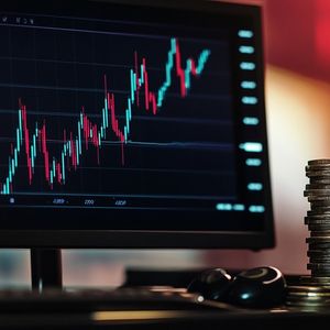 Aptos Surges After Token Unlock, Faces Bearish Trend