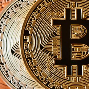 BTC Rises Above $45,000 Again as Spot Bitcoin ETF Approval Expectations Increase! Millions of Dollars Were Liquidated!
