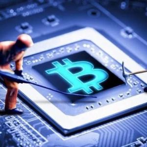 Bitcoin Miners Start Selling BTC Intensively Ahead of Halving: What Does It Mean?