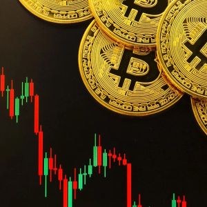 Data Points to Selling Pressure and a $300 Million Risk in Bitcoin!