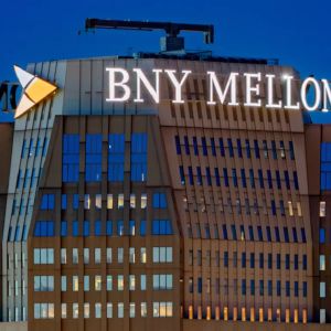 Will Cryptocurrencies Take the Throne of the Dollar? BNY Mellon CEO Speaks