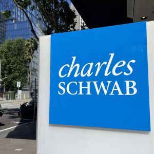 Market Major Schwab Prepares to Take Massive Cryptocurrency Step