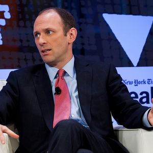 FED Member Goolsbee Makes Surprising Statements – Speaks Positively About Interest Rate Cuts