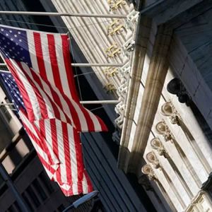 Erasing the Traces of Cryptocurrency-Hostile Era in the US: Investigation into Critical Platform Ends