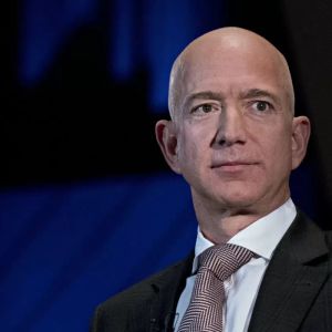 Jeff Bezos’ Company Makes a Move into Cryptocurrency: Even Bezos Can’t Ignore It