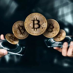 Is the CIA Behind Bitcoin? A Famous American Makes High-Stakes Claims!