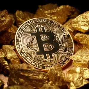 How Much Does Bitcoin Need to Go Up to Surpass Gold’s Market Value? Critical Level Updated