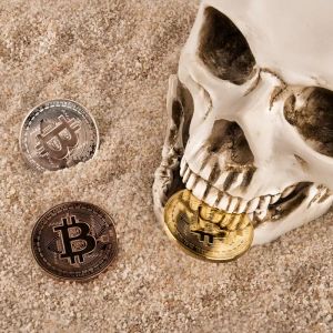 Analysts Warn: "There's a Death Cross in Bitcoin! A Drop to This Level is Possible!"